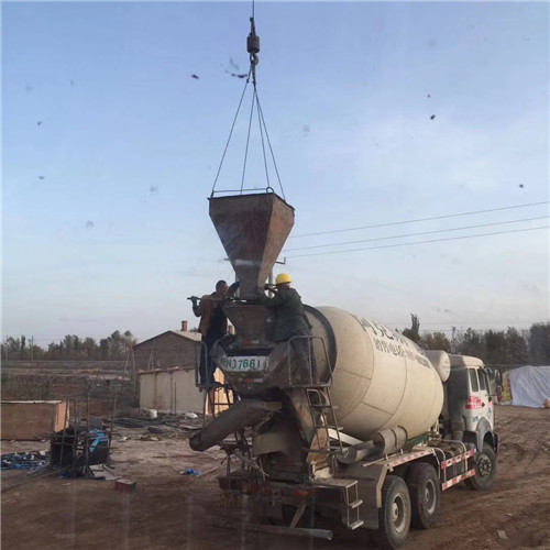 都昌县“精准瞄准”—— 吊车的 “定位导航” 技术